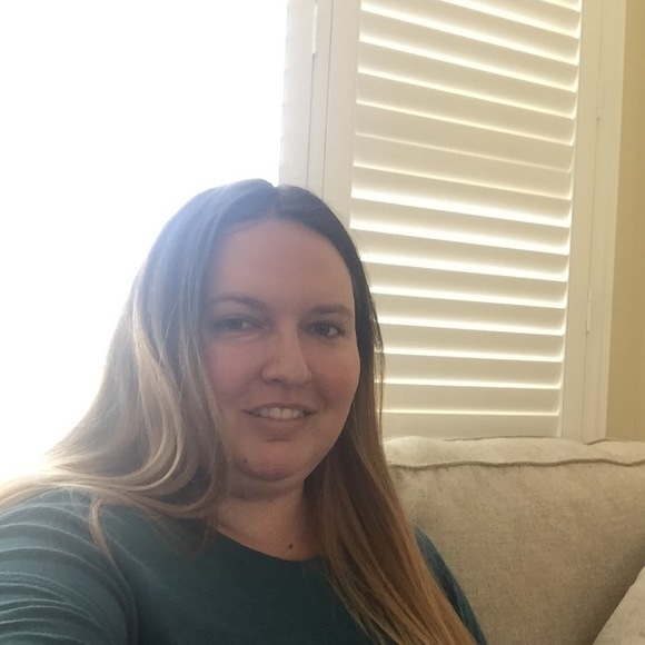 Meet your Posher, Elizabeth - Picture 1 of 1